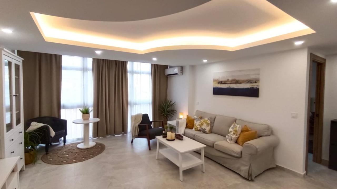 Piso Malaga Cerca Playa Málaga Exterior foto